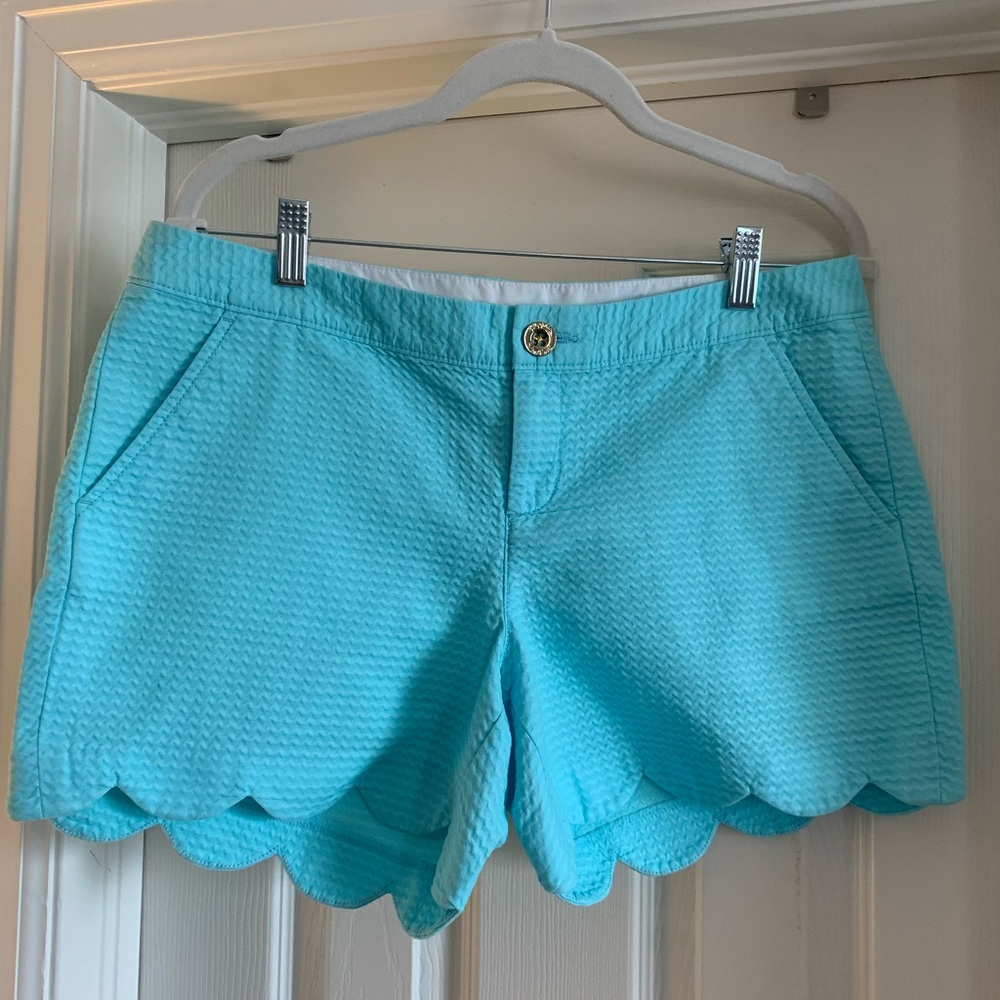 Lilly Pulitzer Buttercup Aqua Scalloped Women's Shorts sz 8